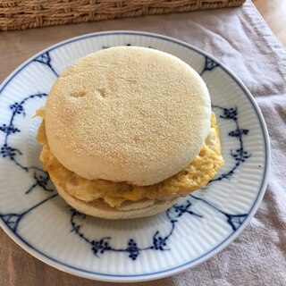 キャベツと豆腐の卵焼きサンド